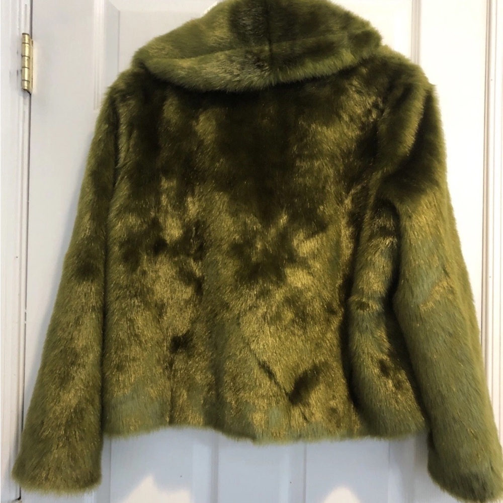 Terry Lewis Classic Luxuries Olive Green Faux Fur Jacket - Picture 4 of 4